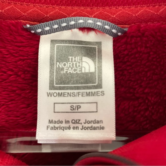 The North Face Fuzzy Red Jacket Size S - Picture 9 of 14